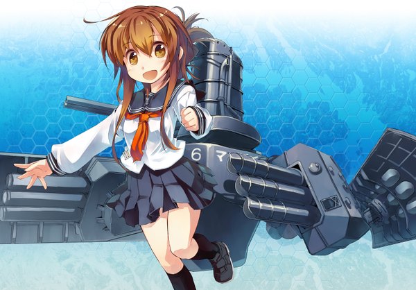 Anime picture 1468x1024 with kantai collection inazuma destroyer inazuma (kantai collection) nanaroku single long hair looking at viewer open mouth brown hair brown eyes ahoge leg up girl skirt weapon miniskirt socks gun black socks sailor suit