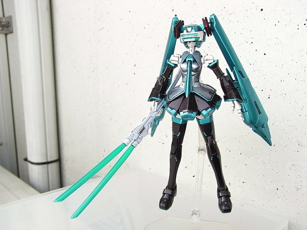 Anime picture 1024x768 with virtual on vocaloid hatsune miku girl mecha photo (object) model fei-yen