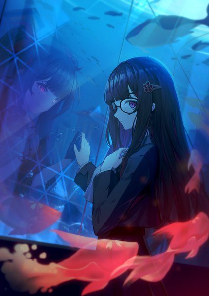 Anime picture 1488x2105 with honkai: star rail honkai (series) sparkle (honkai: star rail) lancefate single long hair tall image fringe black hair purple eyes looking away upper body blunt bangs reflection different reflection girl animal glasses hairclip fish (fishes)