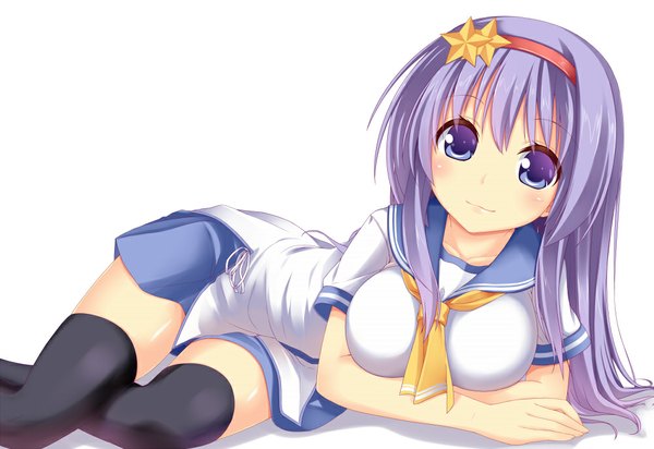 Anime picture 1000x687 with original kue single long hair looking at viewer breasts large breasts white background purple eyes purple hair lying shadow zettai ryouiki on side girl thighhighs skirt hair ornament black thighhighs miniskirt