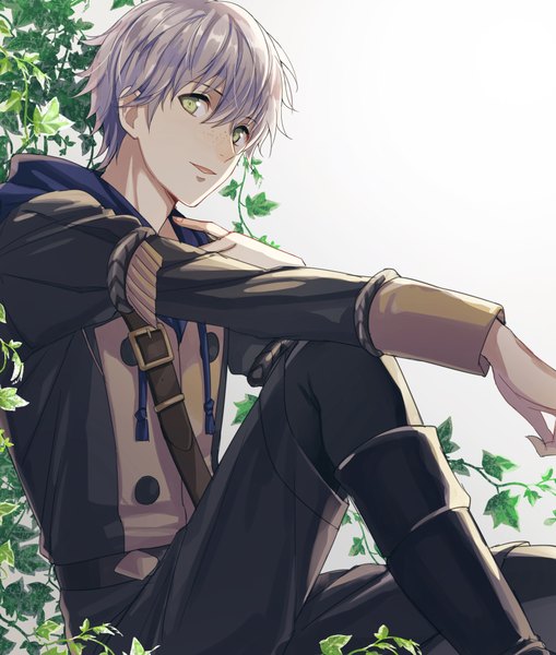 Anime picture 849x1000 with fire emblem fire emblem: three houses nintendo ashe duran shinka single tall image looking at viewer fringe short hair open mouth smile hair between eyes white background sitting green eyes silver hair bent knee (knees) freckles boy