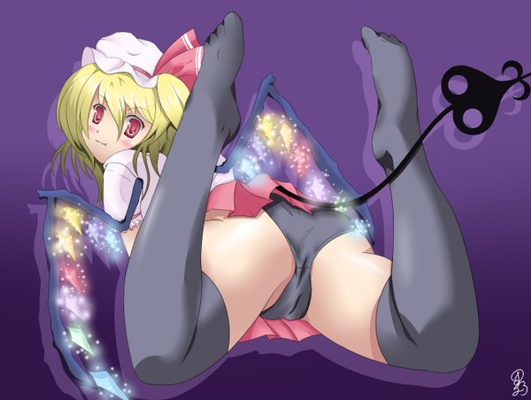 Anime picture 1300x980 with touhou flandre scarlet kurono alice (artist) blush short hair light erotic simple background blonde hair red eyes ass looking back girl thighhighs underwear panties weapon black thighhighs wings bonnet crystal
