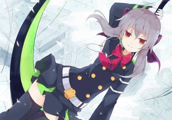 Anime picture 1000x696 with owari no seraph wit studio hiiragi shinoa negi (pixiv 13050729) wagisuke single long hair looking at viewer fringe red eyes standing light smile wind grey hair grey background dutch angle arm behind head girl thighhighs gloves