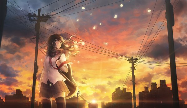Anime picture 1509x880 with original domik single long hair fringe brown hair wide image standing brown eyes looking away sky cloud (clouds) pleated skirt wind sunlight from below city evening sunset cityscape
