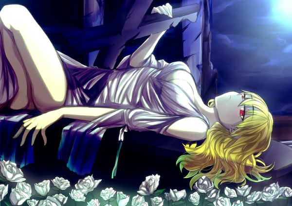 Аниме картинка 1000x707 с оригинальное изображение rosa tsubomi один (одна) длинные волосы светлые волосы красные глаза лёжа девушка платье цветок (цветы)
