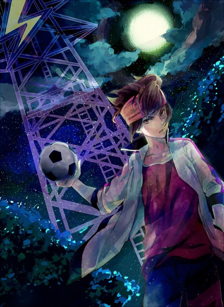 Anime picture 750x1024 with inazuma eleven endou mamoru haiko (kusub) single tall image looking at viewer short hair brown hair brown eyes cloud (clouds) wind night night sky football boy hairband moon full moon ball power lines