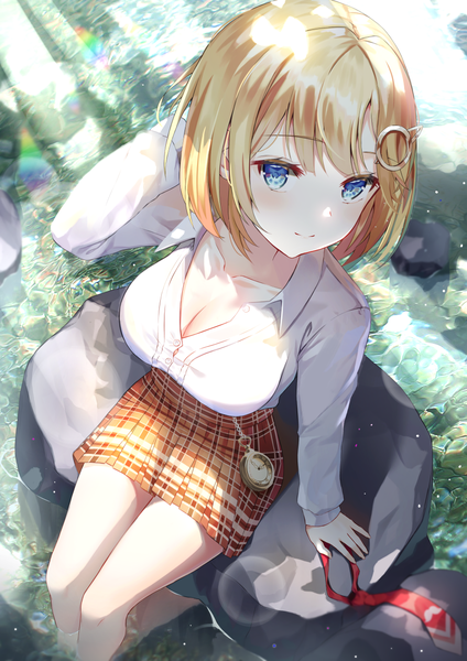 Anime picture 916x1295 with virtual youtuber hololive hololive english watson amelia hyonee single tall image looking at viewer blush fringe short hair breasts blue eyes blonde hair smile large breasts sitting cleavage outdoors long sleeves