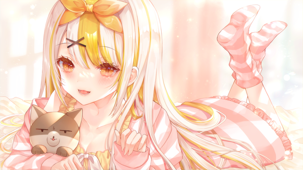 Anime picture 1200x675 with virtual youtuber indie virtual youtuber kanaria kohaku aoi sana single long hair open mouth wide image looking away cleavage white hair lying :d multicolored hair orange eyes streaked hair on stomach girl hair ornament ribbon (ribbons)