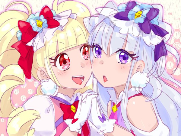 イラスト 1600x1200 と プリキュア hugっと!プリキュア 東映アニメーション ルールー・アムール 愛崎えみる キュアアムール キュアマシェリ 阿佩 長髪 前髪 金髪 赤い目 紫目 ツインテール multiple girls payot purple hair blunt bangs holding hands 縦ロール