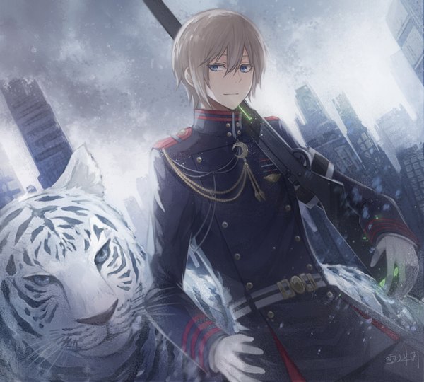 Anime picture 840x756 with owari no seraph wit studio hiiragi shinya angel31424 single fringe short hair blue eyes blonde hair smile signed looking away grey background hand on hip city military boy gloves uniform weapon
