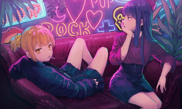 Anime picture 2000x1200 with poptepipic pipimi popuko saino (sainoomisaki) long hair looking at viewer fringe highres short hair wide image sitting purple eyes twintails multiple girls holding payot blue hair looking away bent knee (knees) indoors