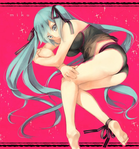 Anime picture 1000x1066 with vocaloid hatsune miku yamaki suzume tall image looking at viewer light erotic twintails very long hair barefoot aqua eyes aqua hair legs pink background girl underwear panties ribbon (ribbons) hair ribbon