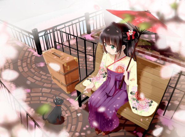 Anime picture 1250x931 with original gotyou single long hair black hair sitting green eyes japanese clothes girl petals umbrella cat bench