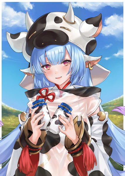 Anime picture 853x1200 with granblue fantasy catura (granblue fantasy) shiao single long hair tall image looking at viewer fringe smile animal ears blue hair sky cloud (clouds) upper body pink eyes border animal print draph fisheye cow print