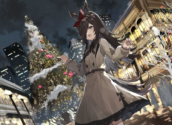 Anime picture 2000x1453 with umamusume rice shower (umamusume) the olphy single long hair fringe highres open mouth black hair purple eyes animal ears looking away outdoors tail animal tail hair over one eye dutch angle city christmas exhalation