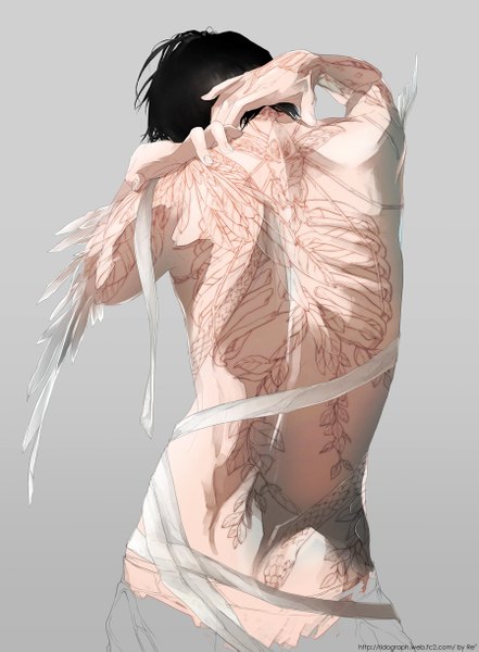 Anime-Bild 898x1221 mit original re (artist) single tall image short hair black hair simple background from behind grey background tattoo back shirtless mutation boy feather (feathers) bandage (bandages)