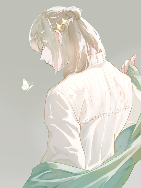 Anime-Bild 2400x3200 mit fate (series) fate/grand order oberon (fate) aopix 001 single tall image highres short hair simple background blonde hair upper body eyes closed from behind grey background half updo dressing boy insect butterfly