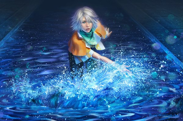 Anime picture 1024x682 with final fantasy final fantasy xiii square enix hope estheim fringe short hair blue eyes silver hair hair over one eye realistic boy water neckerchief splashes