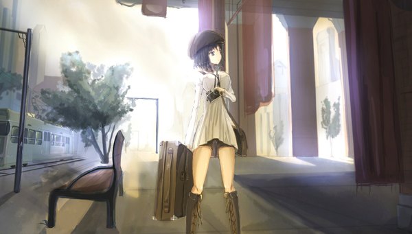 Anime picture 1131x643 with original kikivi single short hair breasts black hair wide image large breasts looking away grey eyes girl dress plant (plants) tree (trees) shorts boots bag beret bench camera