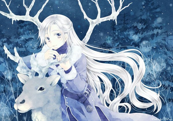 Anime picture 1000x701 with original yue natsuki single long hair looking at viewer fringe blonde hair sky silver hair horn (horns) night fur trim snowing winter pale skin girl plant (plants) animal tree (trees) belt