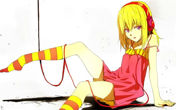 Anime picture 1277x800 with touhou alice margatroid monio single looking at viewer fringe short hair blonde hair wide image sitting bare shoulders fingernails long fingernails girl thighhighs ribbon (ribbons) socks headphones striped thighhighs wire (wires)