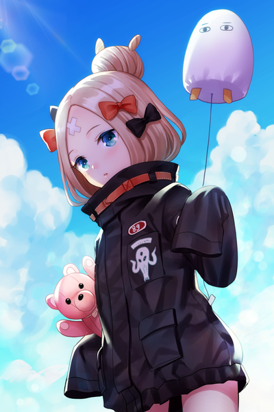 Anime picture 600x900 with fate (series) fate/grand order abigail williams (fate) medjed yamyom single long hair tall image looking at viewer blush fringe blue eyes blonde hair standing holding sky cloud (clouds) parted lips sunlight hair bun (hair buns)