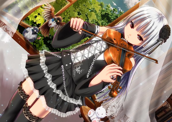 Anime-Bild 1202x850 mit original ano hito single long hair fringe hair between eyes red eyes standing holding looking away silver hair wide sleeves dutch angle lolita fashion goth-loli playing instrument girl thighhighs skirt hair ornament