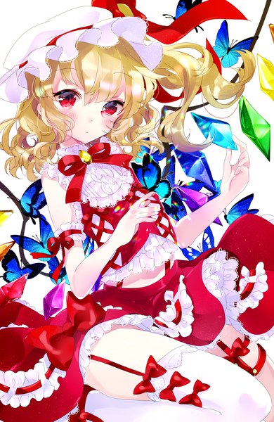 Anime picture 1000x1538 with touhou flandre scarlet remimim single tall image blush fringe short hair blonde hair hair between eyes red eyes one side up butterfly on hand girl thighhighs skirt bow hat white thighhighs wings