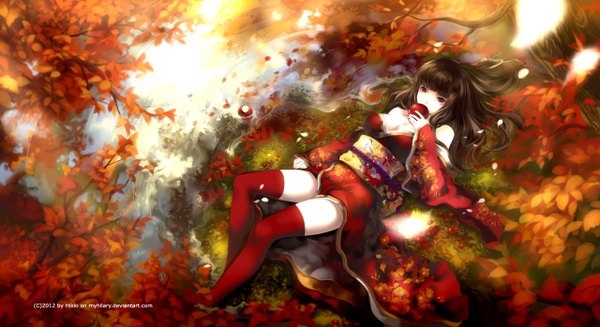 Anime picture 1280x698 with original myhilary single long hair black hair red eyes wide image lying nail polish from above chinese clothes autumn girl thighhighs plant (plants) tree (trees) water chinese dress apple autumn leaves
