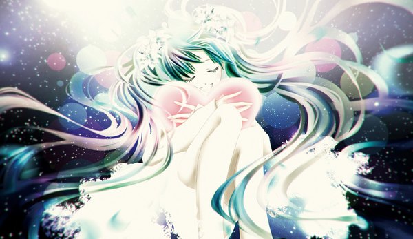 Anime picture 1000x579 with vocaloid hatsune miku aonoe single fringe smile wide image twintails holding eyes closed very long hair aqua hair hug girl hair ornament heart