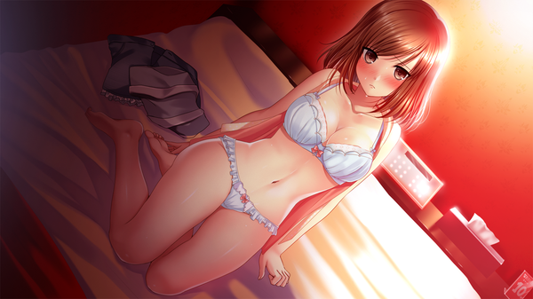 Anime picture 1280x720 with himawari to koi no kioku oginohama akane kazuharu kina single looking at viewer blush short hair breasts light erotic brown hair wide image large breasts bare shoulders brown eyes game cg barefoot arm support bare belly bare legs wet