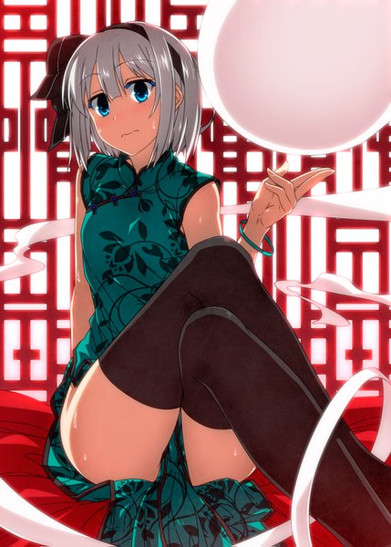 Anime picture 1000x1399 with touhou konpaku youmu myon sazanami mio single tall image looking at viewer blush short hair blue eyes light erotic silver hair traditional clothes chinese clothes ghost girl thighhighs black thighhighs bracelet hairband