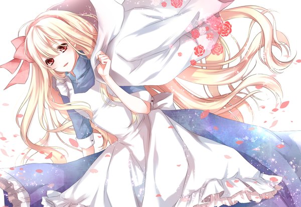Anime picture 1000x689 with kagerou project shaft (studio) mary (kagerou project) an-mar (tukumoooon) single long hair open mouth simple background blonde hair red eyes white background girl dress flower (flowers) petals hairband rose (roses)