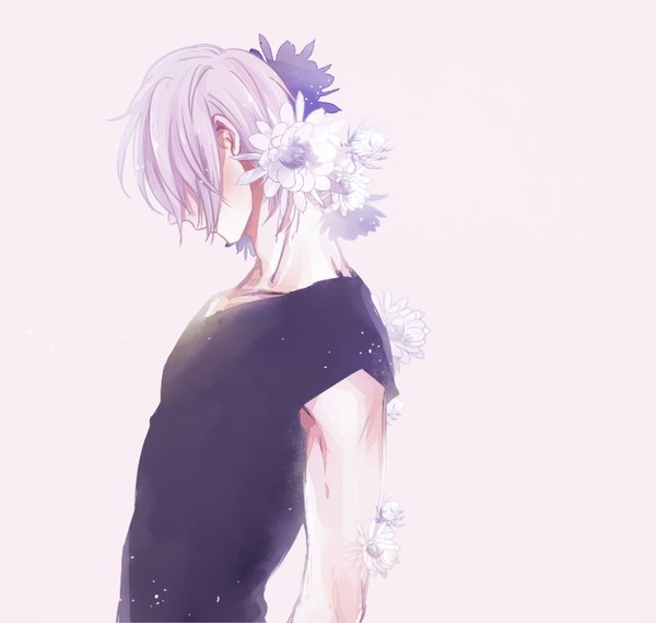 Anime picture 975x925 with lucky dog giulio di bondone komichi96 single fringe short hair simple background standing purple hair upper body profile hair over one eye looking down pink background boy flower (flowers) t-shirt