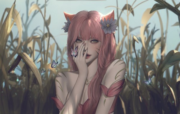 Anime-Bild 4540x2885 mit league of legends ahri (league of legends) lyn e single long hair looking at viewer blush fringe highres light erotic bare shoulders animal ears yellow eyes pink hair absurdres upper body blunt bangs nail polish fingernails realistic