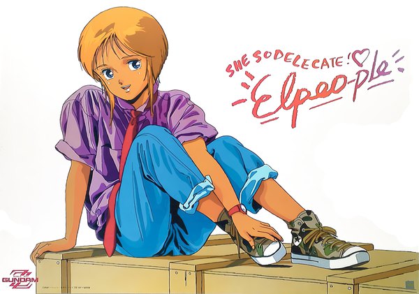 Anime picture 1021x716 with mobile suit gundam gundam zz sunrise (studio) converse elpeo puru onda naoyuki single looking at viewer short hair blue eyes simple background blonde hair white background sitting full body arm support official art copyright name dark skin casual