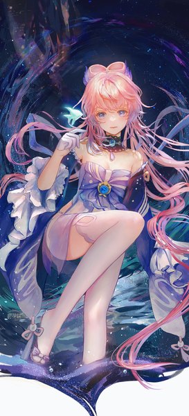 Anime picture 1862x4096 with genshin impact sangonomiya kokomi yinghua ruan single tall image looking at viewer highres blue eyes pink hair cleavage bent knee (knees) very long hair girl thighhighs gloves bow detached sleeves animal white thighhighs white gloves
