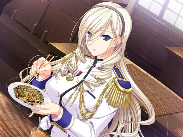 Anime picture 1024x768 with walkure romanze celia kumani entory komori kei long hair blue eyes blonde hair game cg girl uniform food military uniform