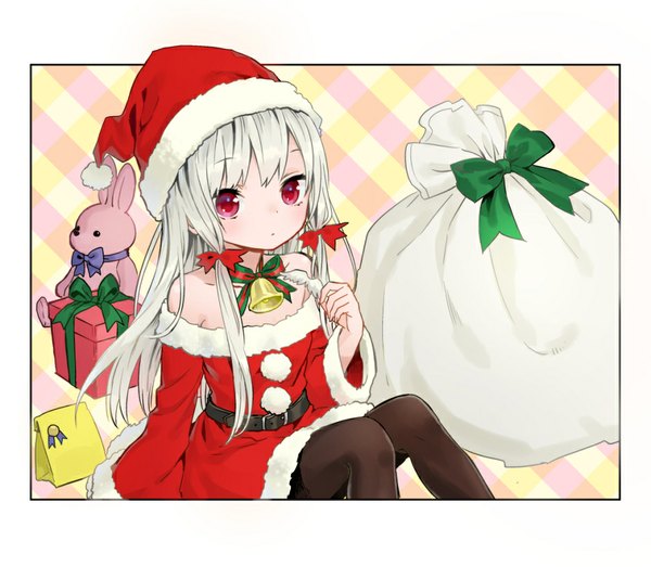 Anime picture 940x820 with tonari no kyuuketsuki-san sophie twilight ama-tou single long hair blush fringe sitting bare shoulders payot bent knee (knees) white hair pink eyes from above fur trim border christmas bell collar plaid tress ribbon