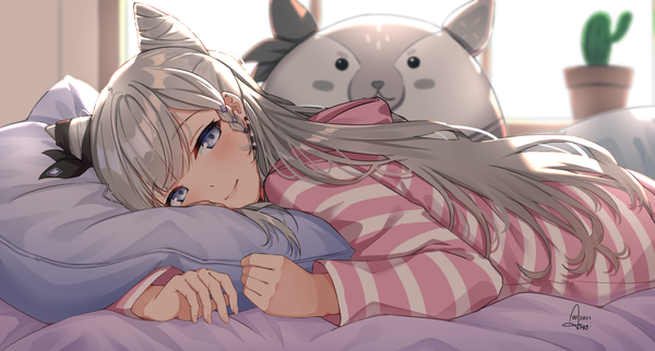 Anime picture 1200x643 with virtual youtuber hololive hololive indonesia vestia zeta as4gi single long hair looking at viewer blush blue eyes smile wide image silver hair lying hair bun (hair buns) striped on stomach girl plant (plants) pillow