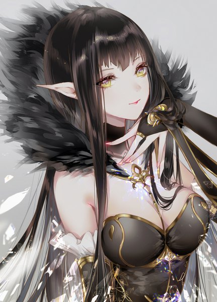 Anime picture 787x1095 with fate (series) fate/apocrypha semiramis (fate) kinokohime single long hair tall image looking at viewer fringe breasts black hair simple background hair between eyes yellow eyes cleavage upper body fingernails pointy ears grey background fur trim