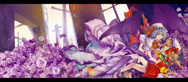 Anime picture 3880x1691 with touhou flandre scarlet remilia scarlet biji highres short hair blonde hair red eyes wide image blue hair absurdres ponytail side ponytail bat wings girl flower (flowers) hat wings