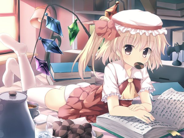 Anime picture 1280x960 with touhou flandre scarlet francis (ohne) single blush short hair light erotic blonde hair red eyes lying one side up girl thighhighs dress underwear panties white thighhighs wings book (books) bonnet