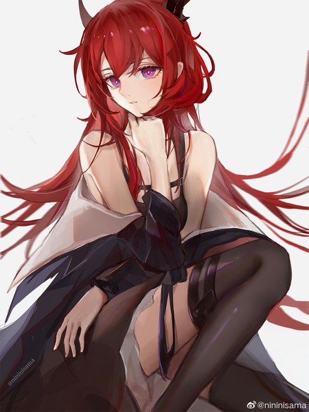 Anime picture 1500x2000 with arknights surtr (arknights) nininisama single long hair tall image looking at viewer fringe simple background hair between eyes white background sitting bare shoulders signed bent knee (knees) red hair pink eyes horn (horns) off shoulder girl