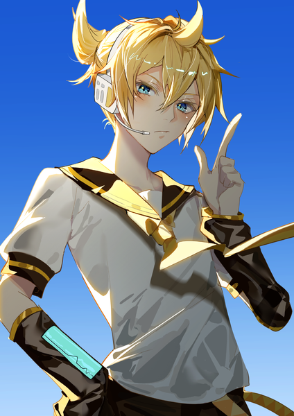 Anime picture 1000x1415 with vocaloid kagamine len indai (3330425) single tall image looking at viewer blush fringe short hair blue eyes simple background blonde hair hair between eyes upper body hand on hip blue background sailor collar boy detached sleeves headphones