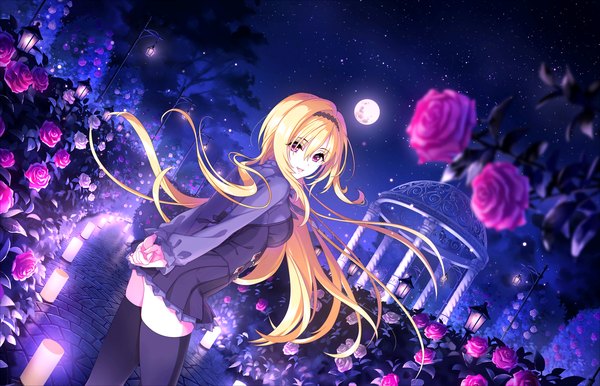 Anime picture 1280x824 with idolmaster idolmaster cinderella girls idolmaster cinderella girls starlight stage kurosaki chitose annindoufu (oicon) single looking at viewer fringe open mouth blonde hair smile hair between eyes standing purple eyes outdoors very long hair :d looking back wind night