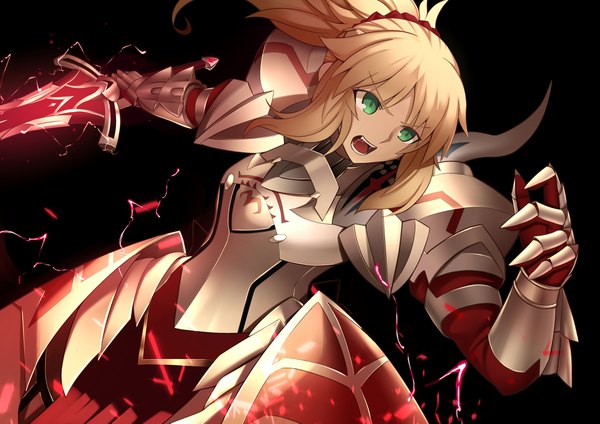 Anime-Bild 4092x2893 mit fate (series) fate/apocrypha mordred (fate) paperfinger single long hair highres open mouth simple background blonde hair green eyes looking away absurdres ponytail teeth black background fighting stance angry warrior girl