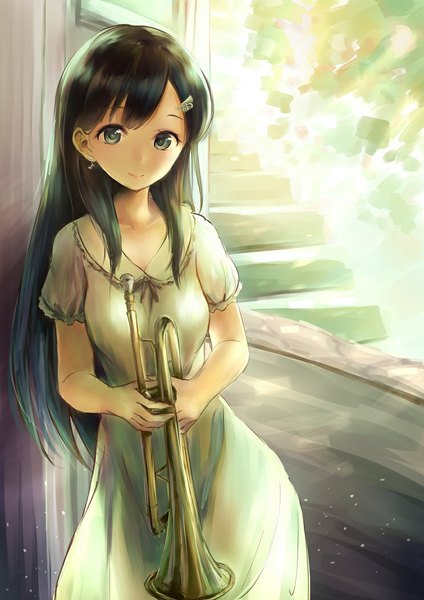 Anime-Bild 744x1053 mit original takeashiro single long hair tall image looking at viewer blue eyes black hair smile girl dress sundress musical instrument trumpet
