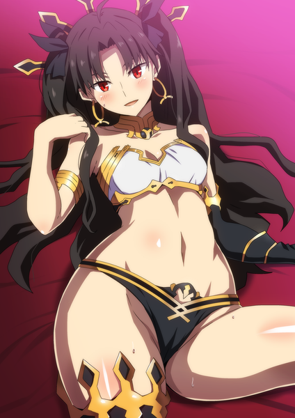 Anime-Bild 1489x2105 mit fate (series) fate/grand order ishtar (fate) hera (harayutaka) single long hair tall image looking at viewer blush fringe breasts open mouth light erotic black hair smile red eyes bare shoulders payot cleavage lying