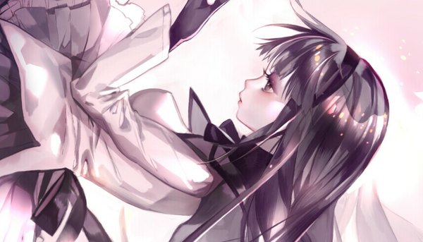 Anime picture 857x490 with mahou shoujo madoka magica shaft (studio) akemi homura faustneo single long hair fringe black hair wide image looking away pleated skirt pink eyes outstretched arm close-up girl skirt gloves black gloves headband
